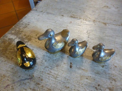 Boites forme canard etain - boites,
